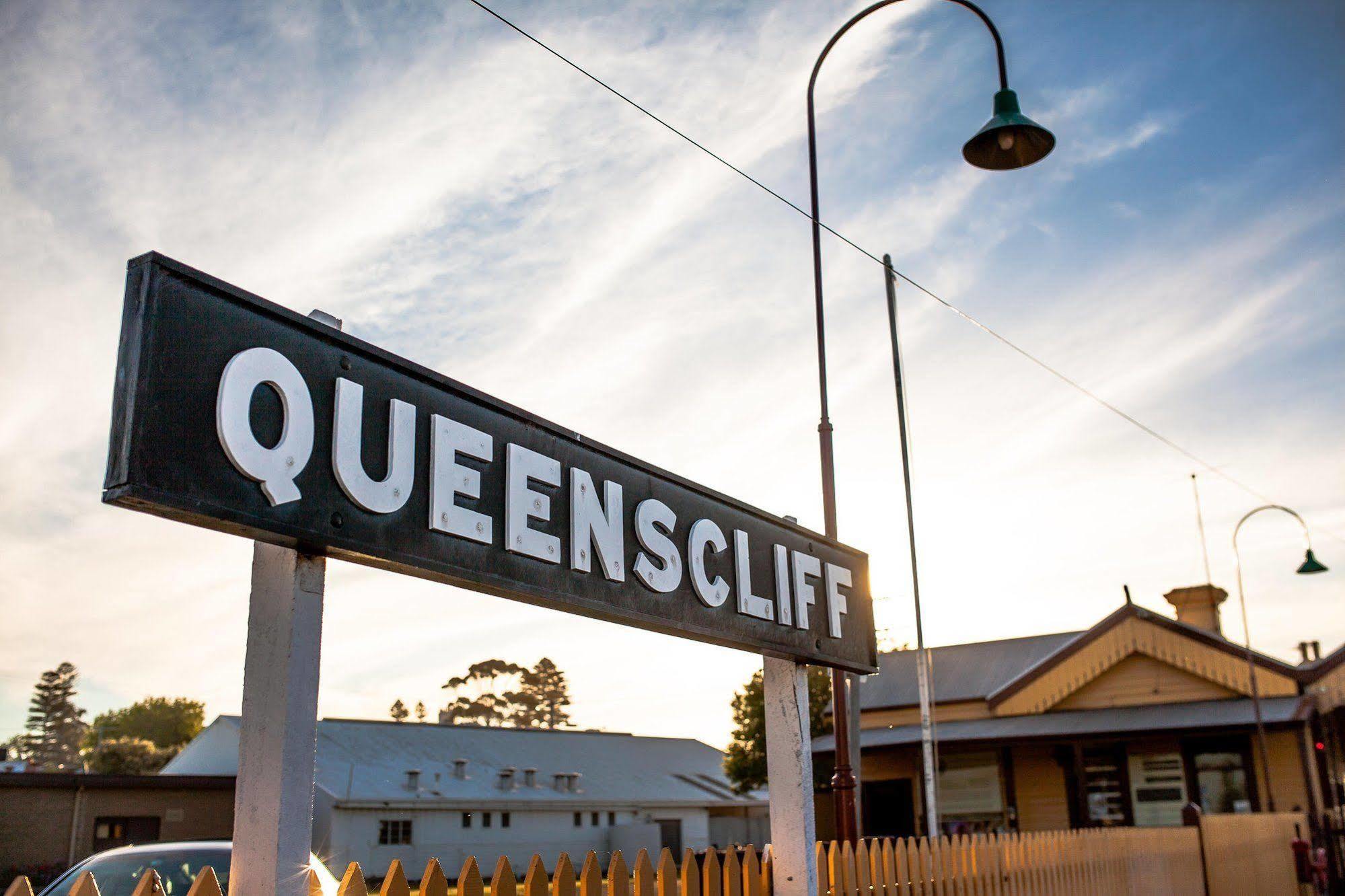 Point Lonsdale Holiday Apartments (Adults Only) Queenscliff Buitenkant foto