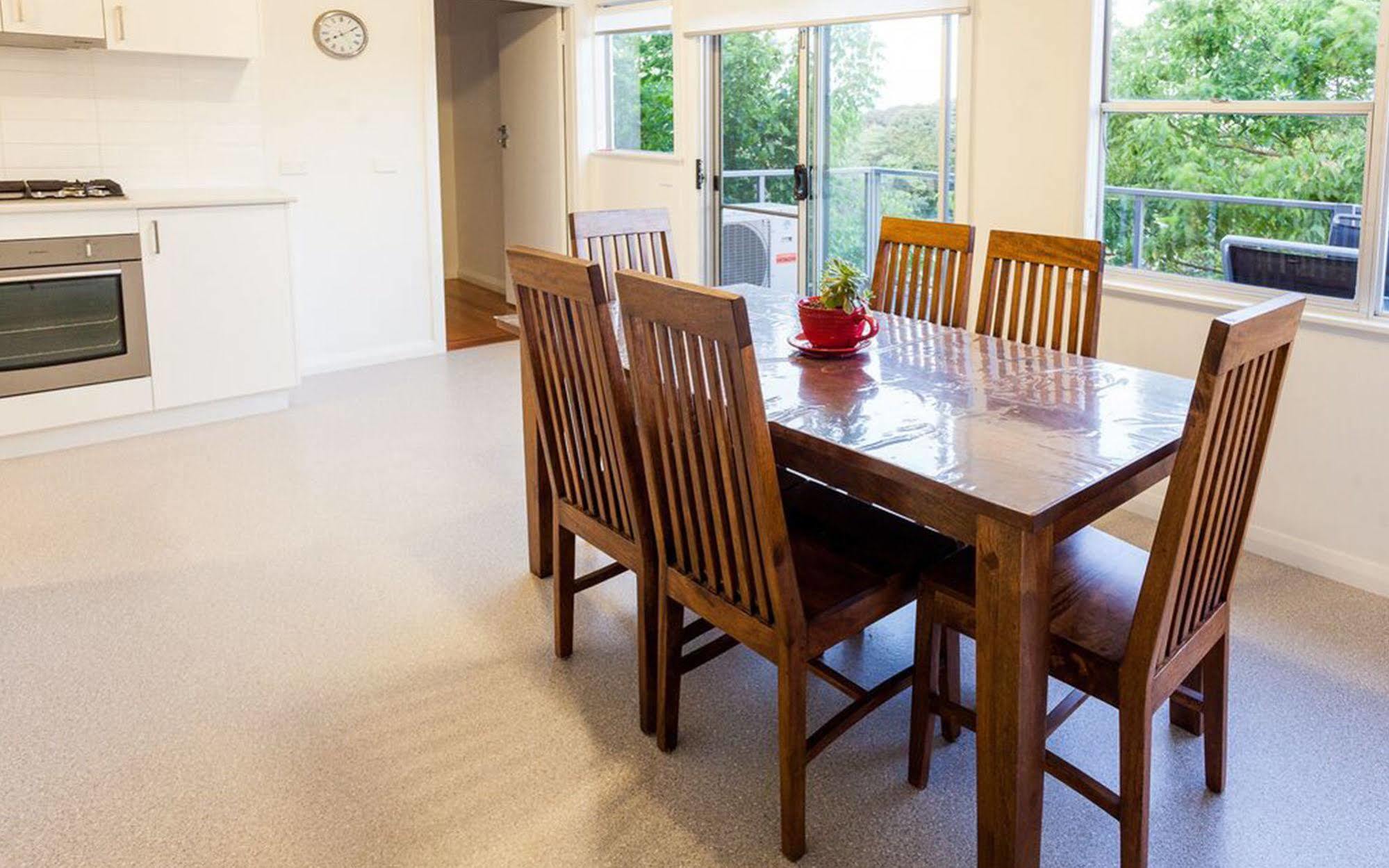 Point Lonsdale Holiday Apartments (Adults Only) Queenscliff Buitenkant foto
